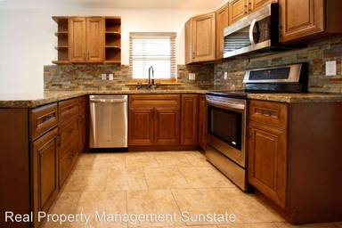 Main picture of 2926 SW 96th St