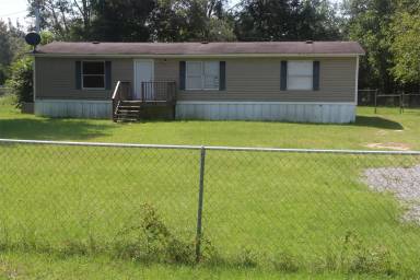 Main picture of 3205 War Eagle Ave