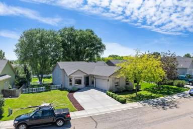 Main picture of 8377 W Harmonica Way