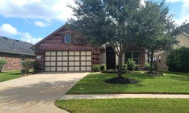 Main picture of 12846 Northpointe Bend Dr