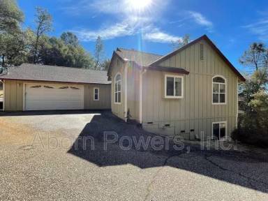 Main picture of 2880 Combie Rd