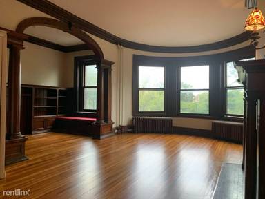 Main picture of 187 Bay State Rd