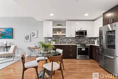 Main picture of 10 Taber St