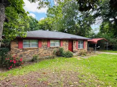 Main picture of 123 Graylynn Dr
