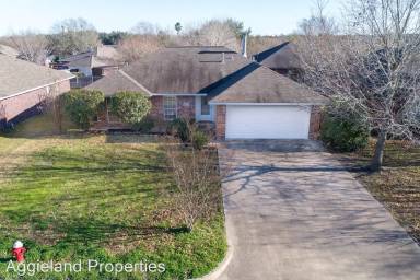Main picture of 1402 Front Royal Dr