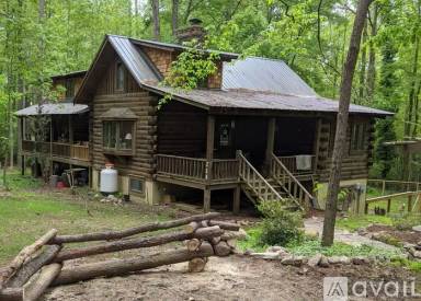 Main picture of 214 Gladstone Trl