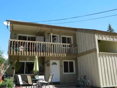Main picture of 718 Main St