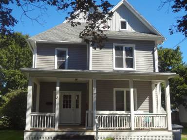 Main picture of 32 N 3rd St