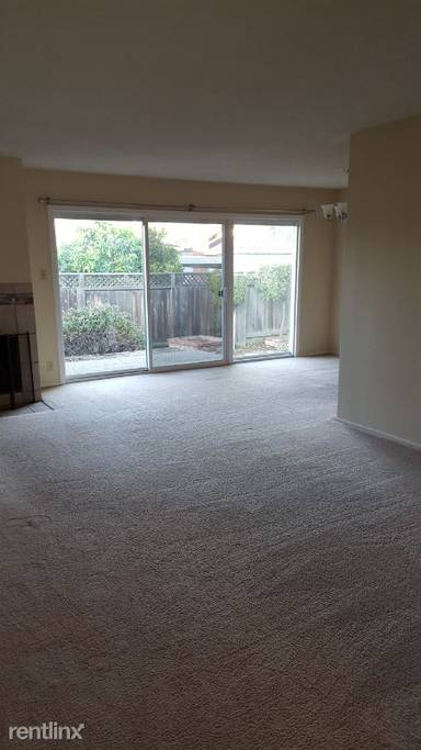 Main picture of 673 Comet Dr