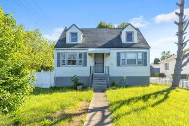 Main picture of 6738 Dogwood Rd