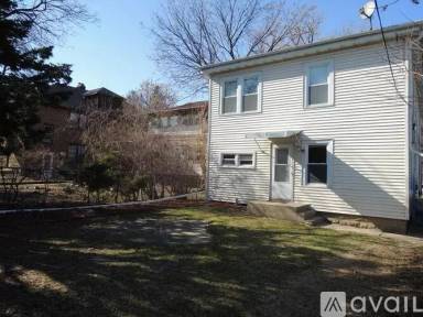Main picture of 913 Vilas Ave