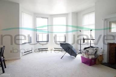 Main picture of 557 Columbus Ave