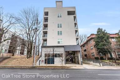 Main picture of 542 Boulevard NE