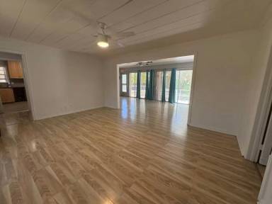 Main picture of 202 Palm Ct
