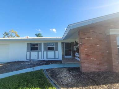 Main picture of 5227 SW 2nd Pl