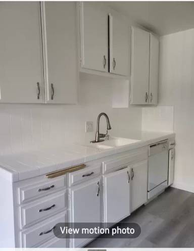Main picture of 2005 Ivar Ave