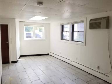 Main picture of 391 Bullocks Point Ave