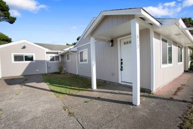 Main picture of 677 Harrison Ave SW