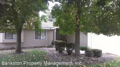 Main picture of 1739 E Carson Ave
