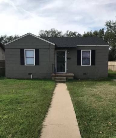 Main picture of 4618 S Travis St