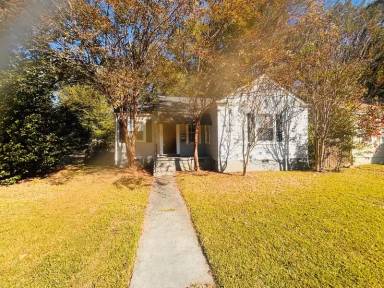 Main picture of 302 Decelle St