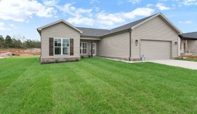 Main picture of 2583 Cedrus Ave
