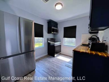 Main picture of 1417 N 6th Ave