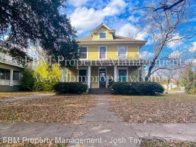 Main picture of 1202 W 3rd Ave