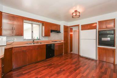 Main picture of 115 Yale Ave