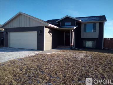 Main picture of 601 Civil Way