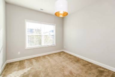 Main picture of 4411 Alderny Cir