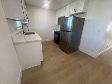 Main picture of 3965 Logan Ave