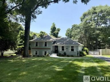 Main picture of 6604 Sardis Rd