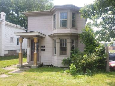 Main picture of 166 W Bridge St