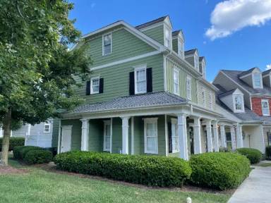 Main picture of 201 Old Grove Ln