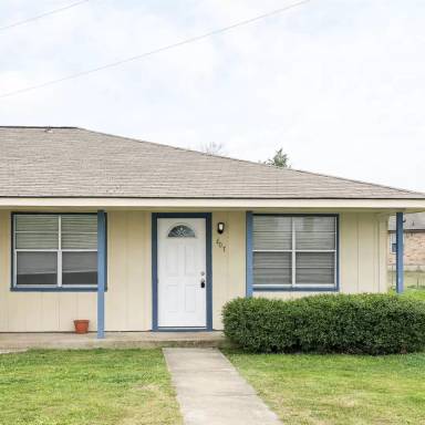 Main picture of 407 Maple St