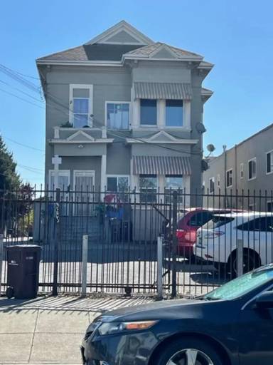 Main picture of 1772 27th Ave