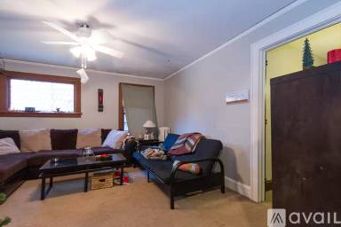 Main picture of 334 W Wilson St