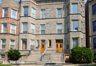 Main picture of 4017 N Kenmore Ave