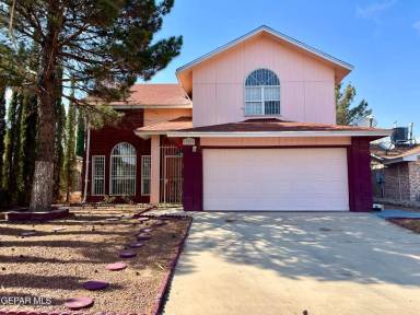Main picture of 12525 Angie Bombach Ave