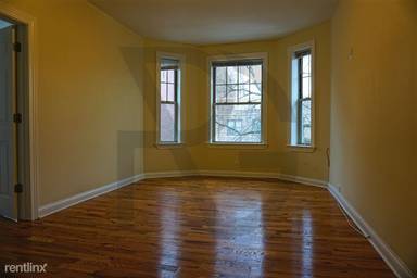 Main picture of 550-60 W Aldine Ave