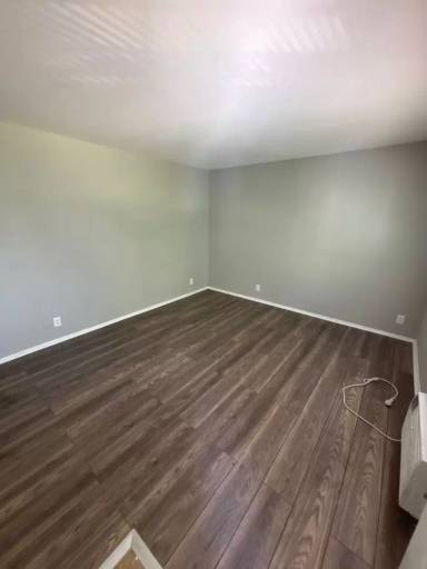 Main picture of 1410 S Center Rd