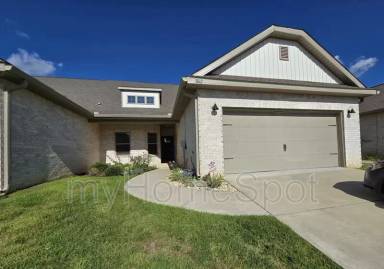 Main picture of 1862 Finch Ln