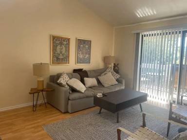 Main picture of 23 NW Mountain View Dr