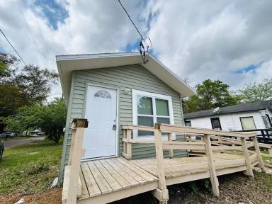 Main picture of 1402 Powhattan St