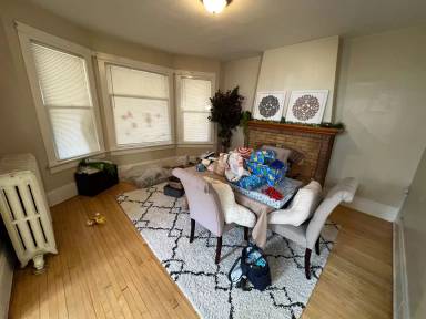 Main picture of 2444 N Weil St