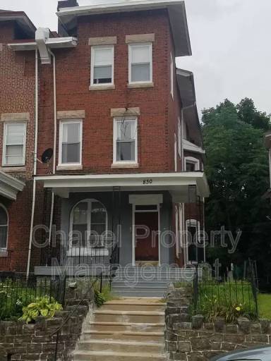 Main picture of 830 Wynnewood Rd