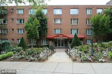 Main picture of 2400 41st St NW