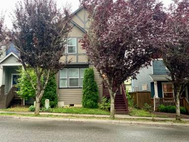 Main picture of 3848 NW 24th Ave