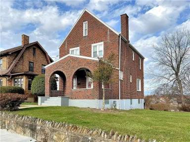 Main picture of 413 Rose Ave